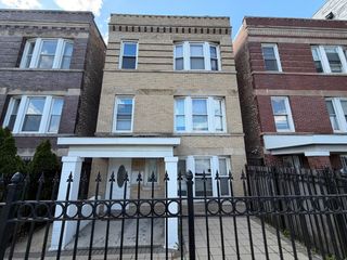 2323 W Fullerton Avenue, Chicago, IL 60647