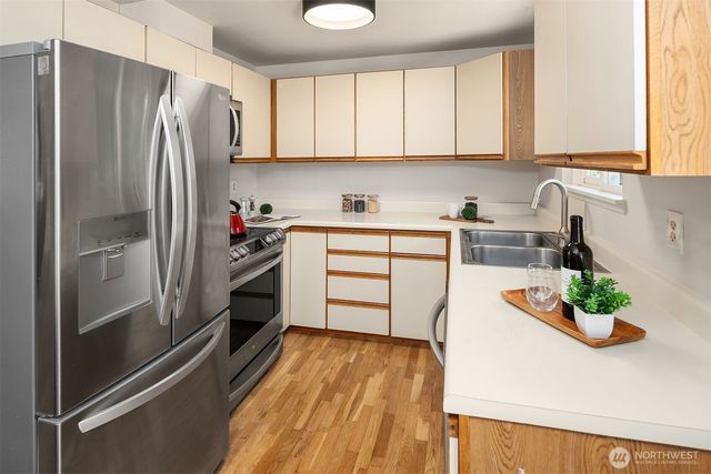 19411 136th Place SE, Renton, WA 98058