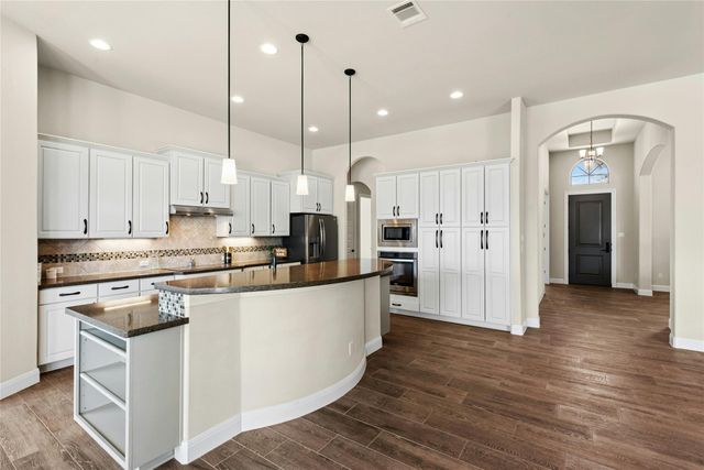 112 Haven CV, Hutto, TX 78634