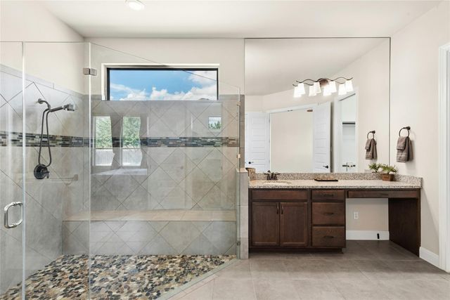 112 Haven CV, Hutto, TX 78634