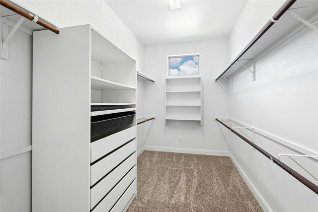 112 Haven CV, Hutto, TX 78634