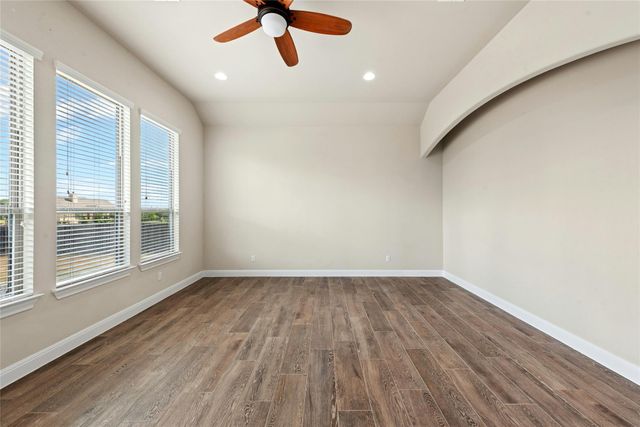 112 Haven CV, Hutto, TX 78634