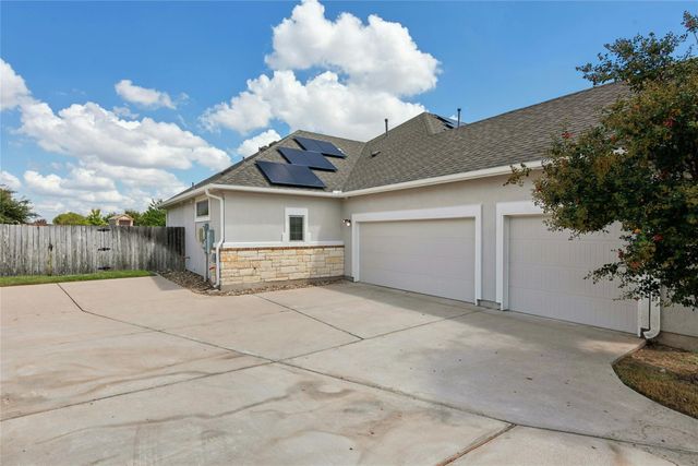 112 Haven CV, Hutto, TX 78634