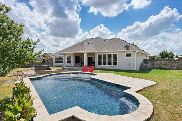 112 Haven CV, Hutto, TX 78634