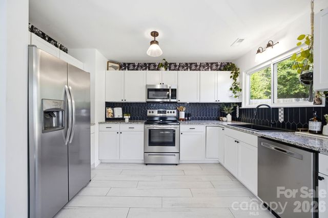 14023 Eden Court, Pineville, NC 28134