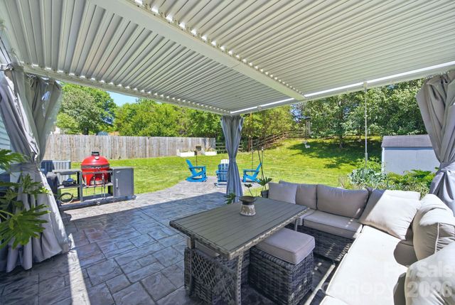 14023 Eden Court, Pineville, NC 28134