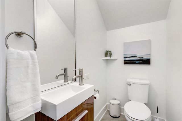 2101 Montopolis DR 10, Austin, TX 78741