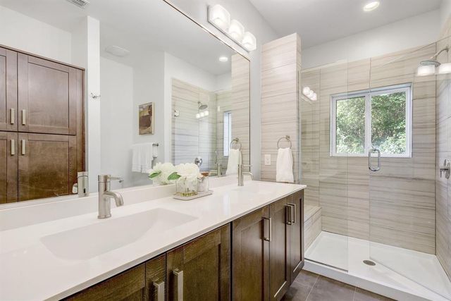 2101 Montopolis DR 10, Austin, TX 78741