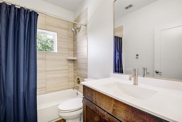 2101 Montopolis DR 10, Austin, TX 78741