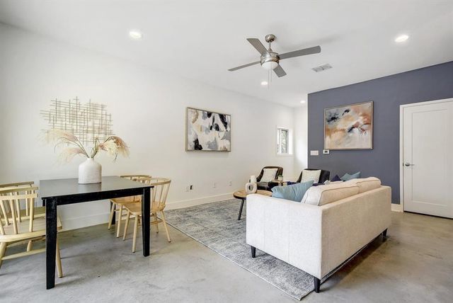 2101 Montopolis DR 10, Austin, TX 78741