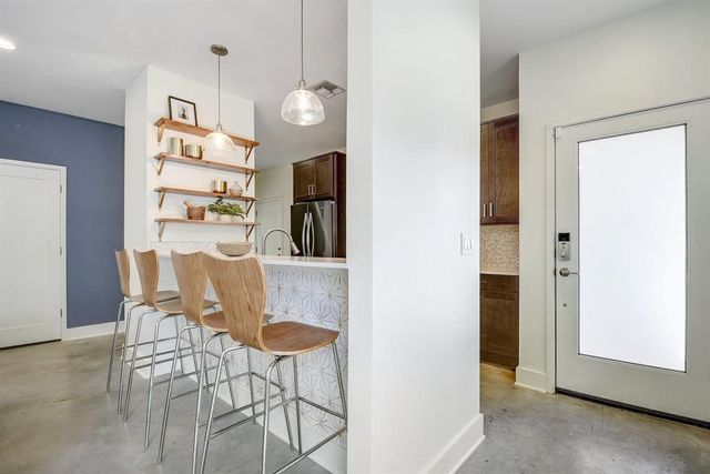 2101 Montopolis DR 10, Austin, TX 78741