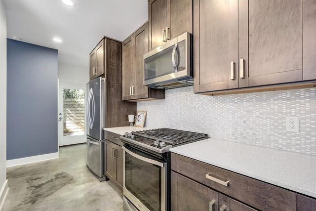 2101 Montopolis DR 10, Austin, TX 78741