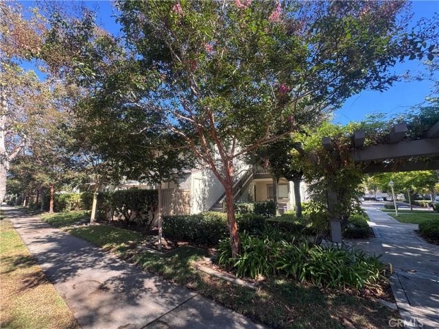 17 Smokestone, Irvine, CA 92614