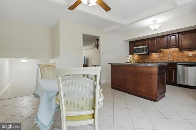 1023 BURNLEY CT, Bensalem, PA 19020