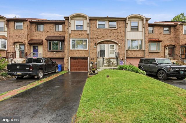 1023 BURNLEY CT, Bensalem, PA 19020