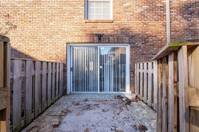 5667 Kingsport Drive, Atlanta, GA 30342