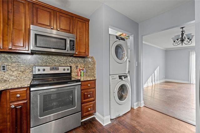 5667 Kingsport Drive, Atlanta, GA 30342