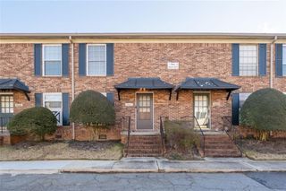 5667 Kingsport Drive, Atlanta, GA 30342