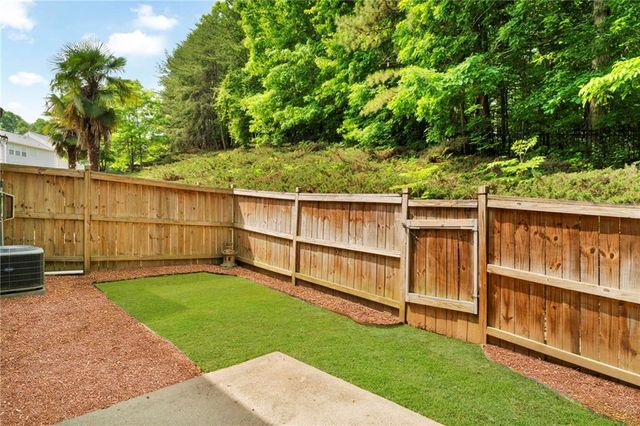 104 Kenninghall Drive SE, Smyrna, GA 30082