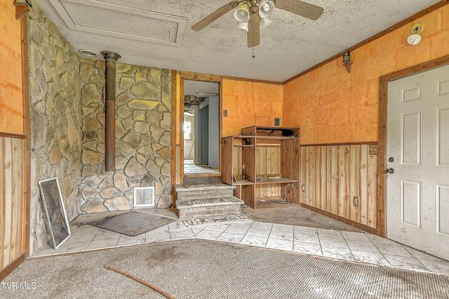 1403 Bristol Caverns Highway, Bristol, TN 37620