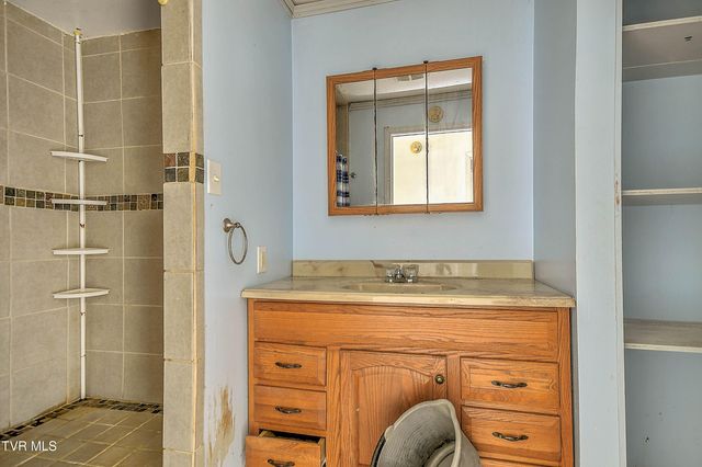 1403 Bristol Caverns Highway, Bristol, TN 37620