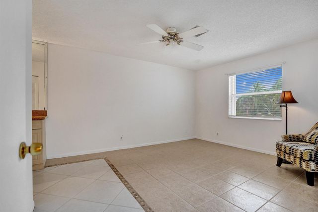 1260 NW 20th Avenue 203, Delray Beach, FL 33445