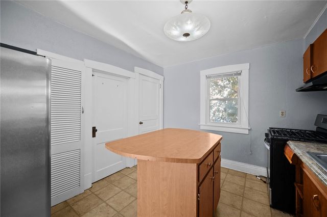 401 McClure Avenue, Sharon, PA 16146