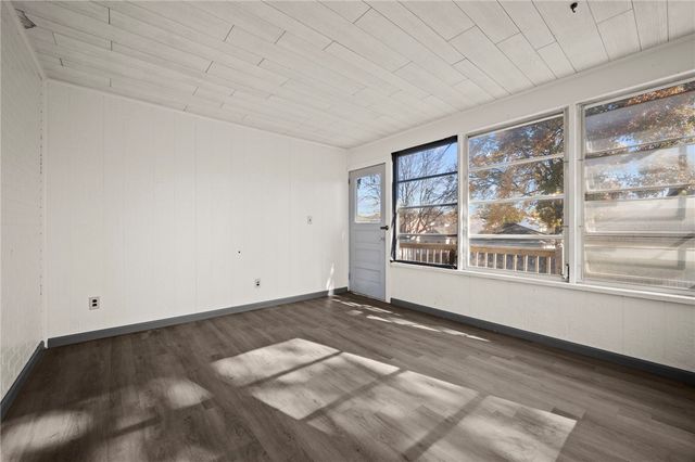 401 McClure Avenue, Sharon, PA 16146