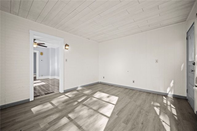 401 McClure Avenue, Sharon, PA 16146