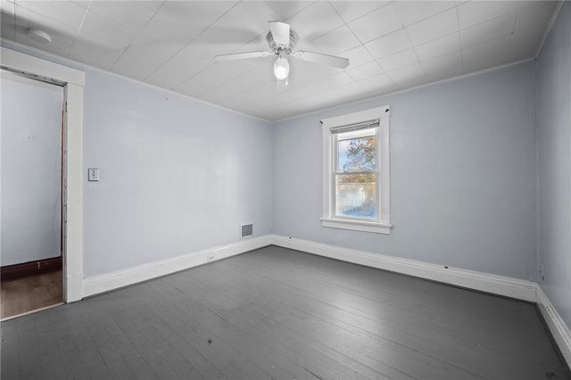 401 McClure Avenue, Sharon, PA 16146