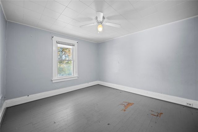 401 McClure Avenue, Sharon, PA 16146