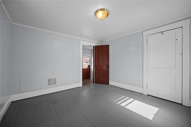 401 McClure Avenue, Sharon, PA 16146