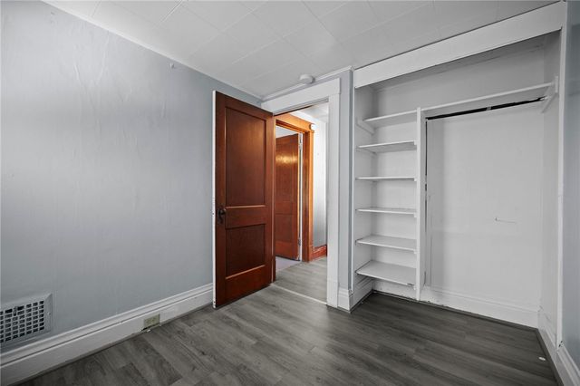 401 McClure Avenue, Sharon, PA 16146