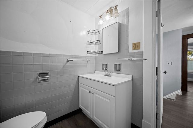 401 McClure Avenue, Sharon, PA 16146