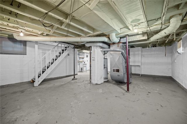 401 McClure Avenue, Sharon, PA 16146