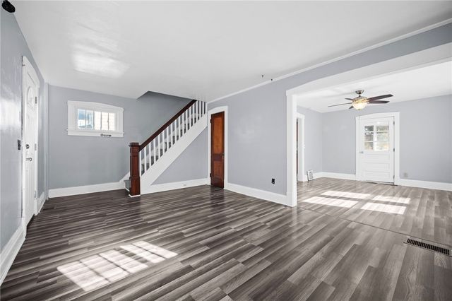 401 McClure Avenue, Sharon, PA 16146