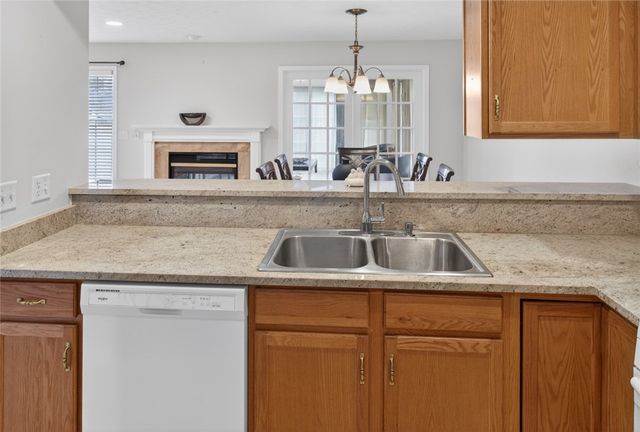 8 Foxe Commons, Chili, NY 14624