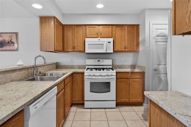 8 Foxe Commons, Chili, NY 14624