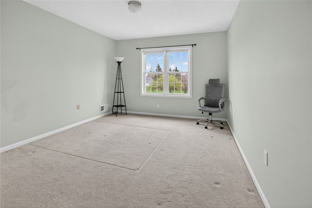 8 Foxe Commons, Chili, NY 14624