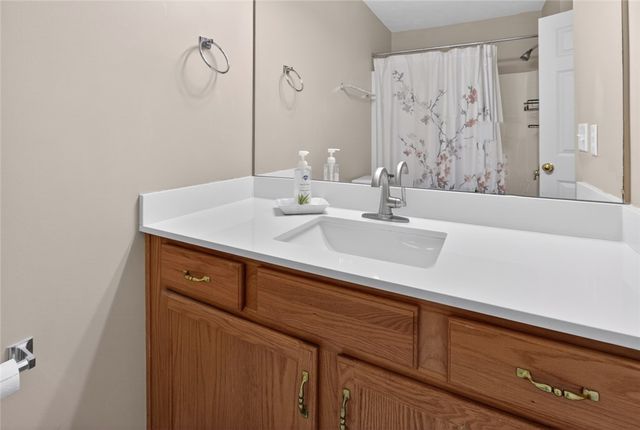 8 Foxe Commons, Chili, NY 14624