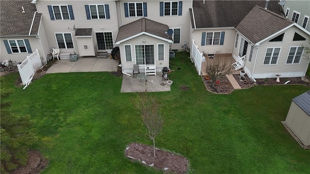 8 Foxe Commons, Chili, NY 14624