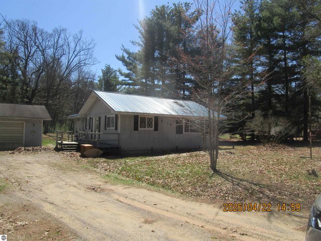 5179 W M-55, Tawas City, MI 48763
