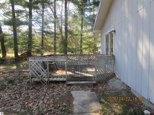 5179 W M-55, Tawas City, MI 48763