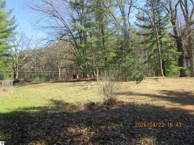 5179 W M-55, Tawas City, MI 48763