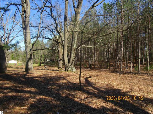 5179 W M-55, Tawas City, MI 48763