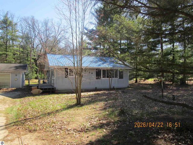 5179 W M-55, Tawas City, MI 48763