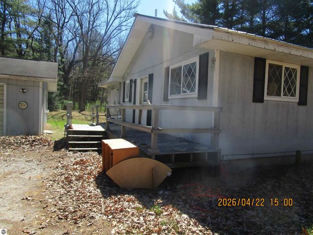 5179 W M-55, Tawas City, MI 48763