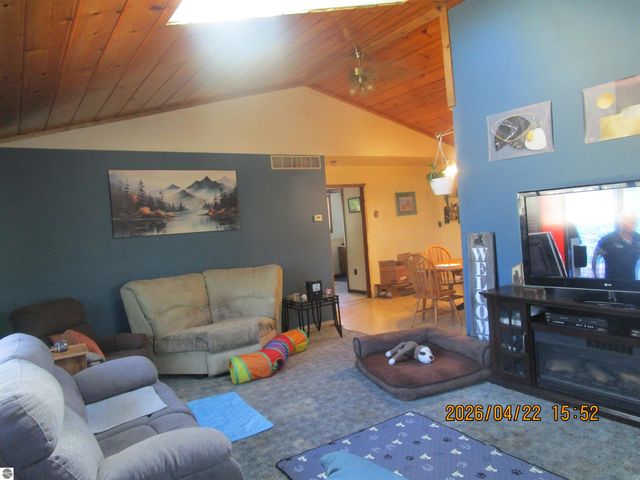 5179 W M-55, Tawas City, MI 48763