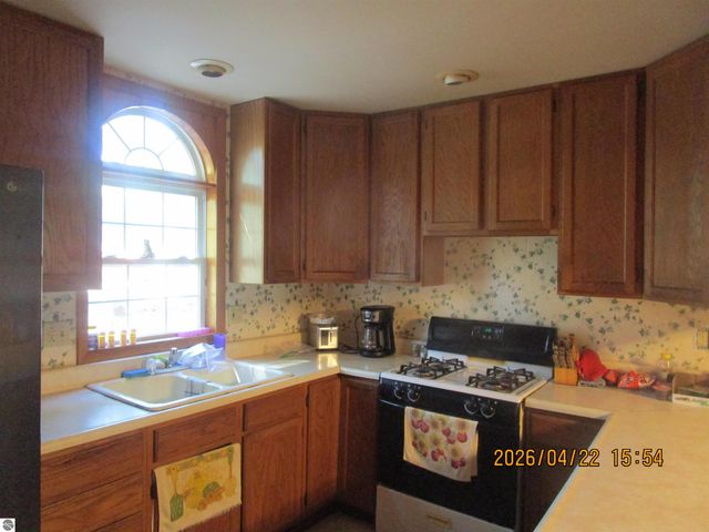 5179 W M-55, Tawas City, MI 48763