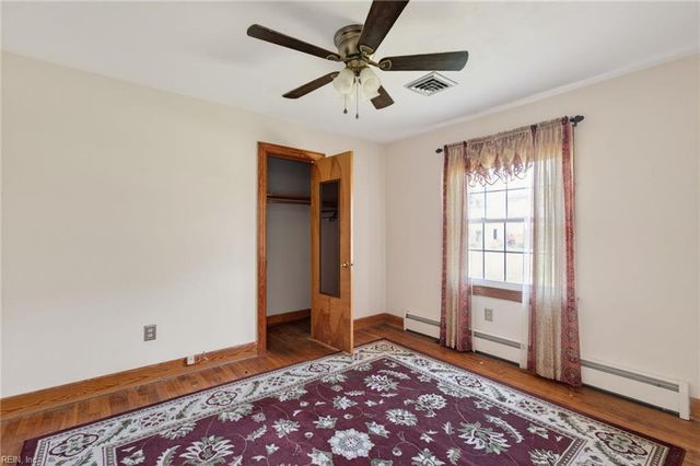 1875 Ames CIR W, Chesapeake, VA 23321